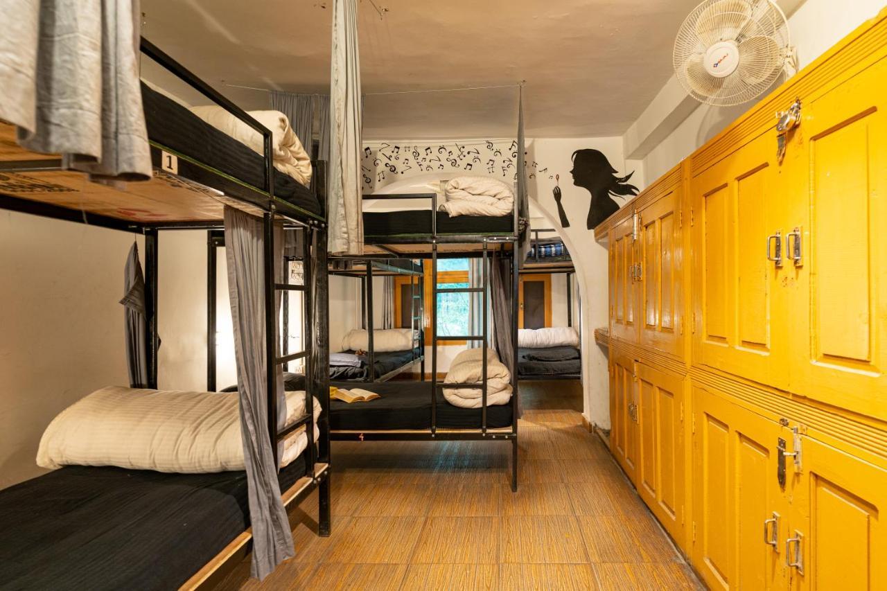 Nomads Hostel Kasol Dış mekan fotoğraf