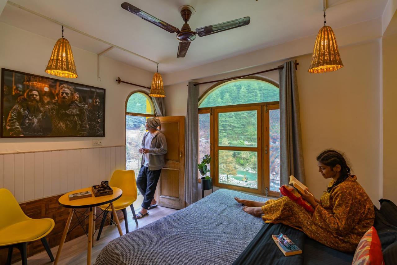 Nomads Hostel Kasol Dış mekan fotoğraf